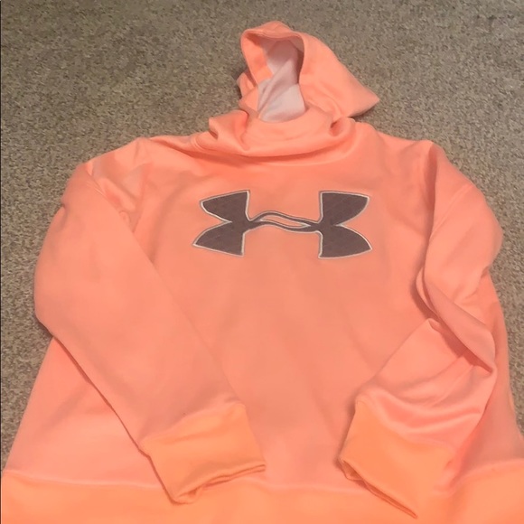 Under Armour Sweaters - UnderArmor Swearshirt